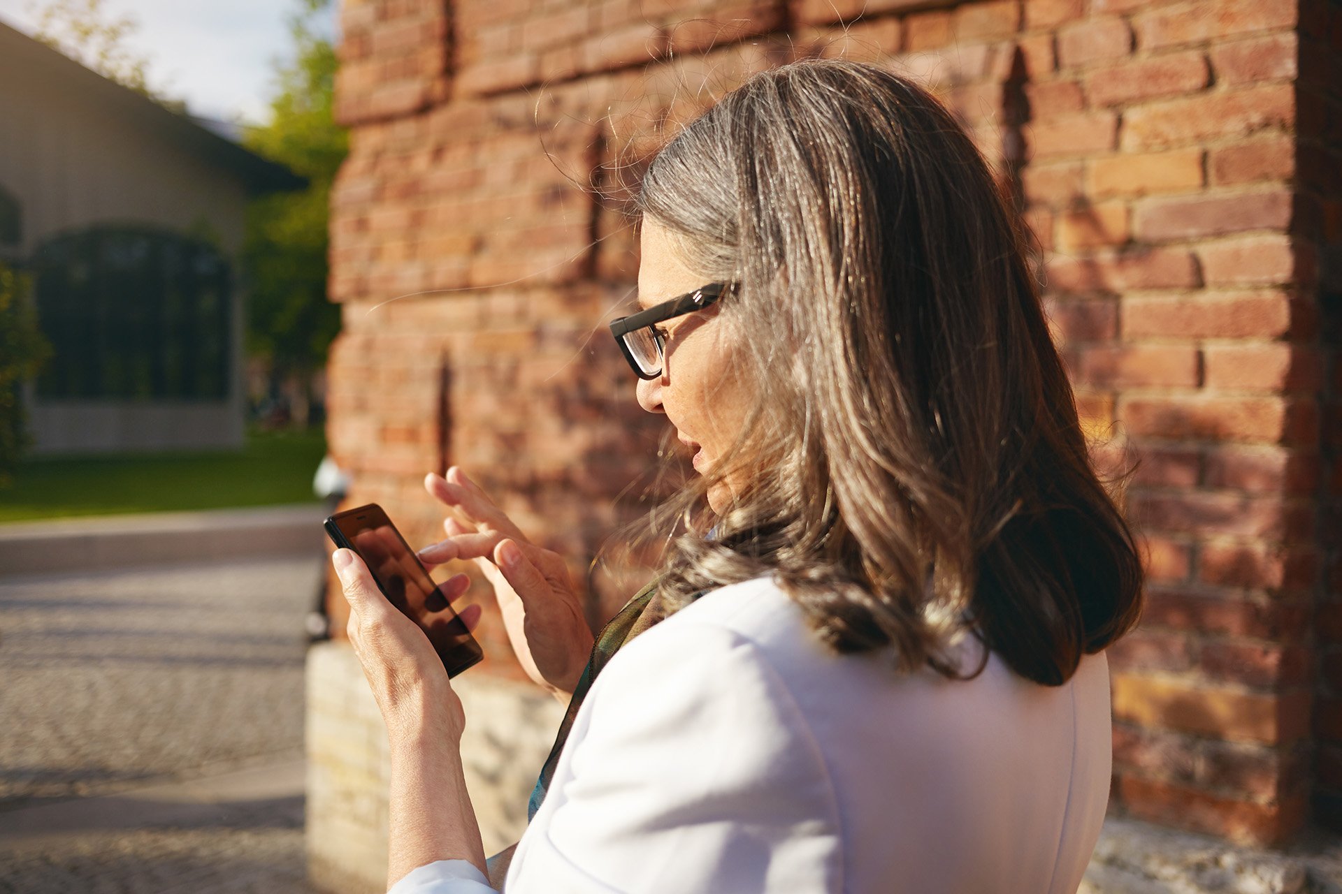 expressive-senior-woman-posing